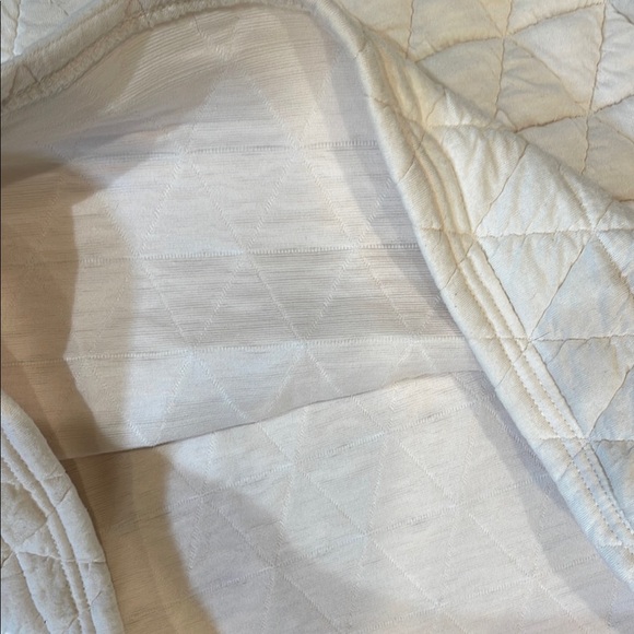 Cozy Cream Quilted Lounge Set - Picture 6 of 12